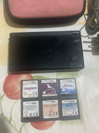 Nintendo DS Nera con Giochi