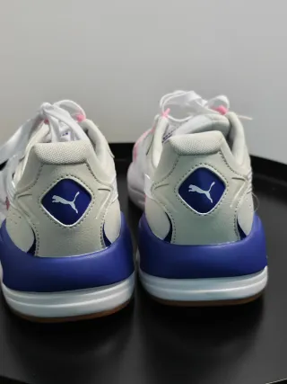 Sapatilhas Puma Rosa e Brancas