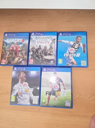 Ps4 negra 500GB + 5 Juegos