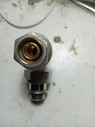 Detentores radiadores