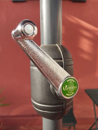 Sombrilla negra / Parasol de jardín o terraza