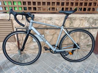 Bicicleta Triban RC 100 Decathlon Monoplato Gris
