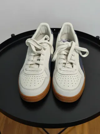 Sapatilhas Puma Brancas e Azuis