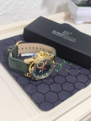 Reloj Naviforce Dorado y Verde Hombre