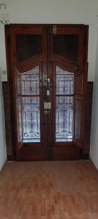 Puerta doble madera estilo valenciano