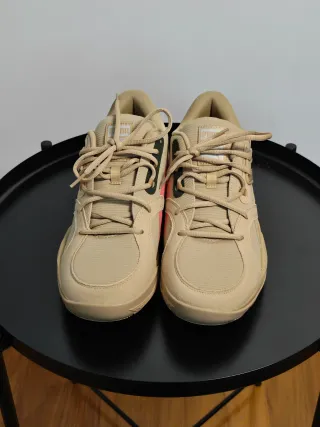 Sapatilhas Puma bege e multicolor