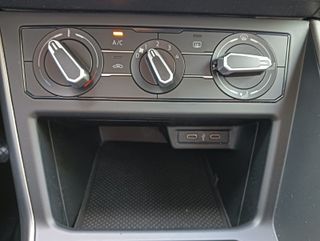 Volkswagen Polo 2021   95CV