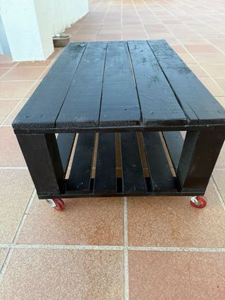 Mesa de centro de palets negra