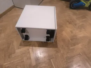 Mueble de oficina metálico blanco