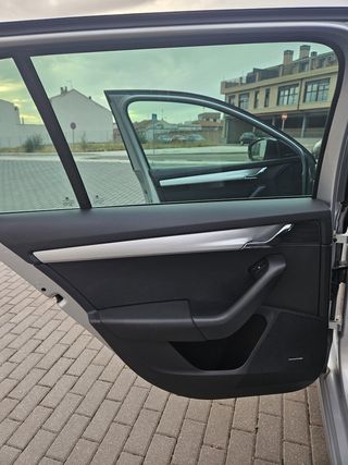 Skoda Octavia Combi 1.4 TSI 110KW (150CV) DSG Y-Line