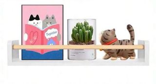 Estanterías blancas de madera