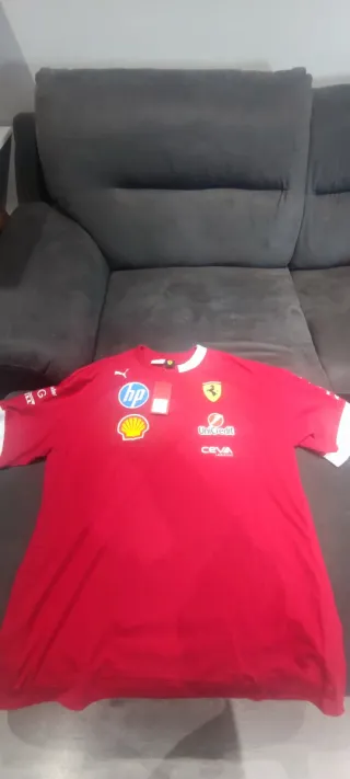 Camiseta Ferrari 2025 Oversize L.