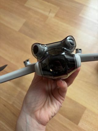 Dron DJI Mini 4 Pro + pack vuela más