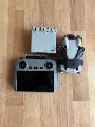 Dron DJI Mini 4 Pro + pack vuela más