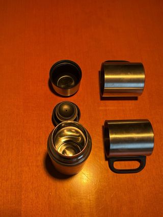 Set Termo y 2 Tazas Metálicas
