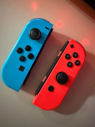Mandos Nintendo Switch Azul y Rojo