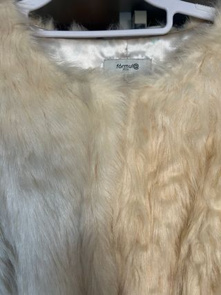 Abrigo pelo sintético beige