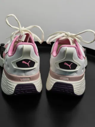 Sapatilhas Puma Rosa e Branco