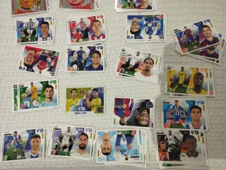 87 Cromos Liga Este 25-26