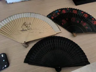 Lote 3 Antichi ventagli decorati