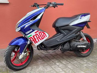 Yamaha Aerox R con Documentación