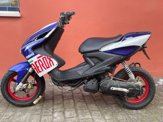 Yamaha Aerox R con Documentación