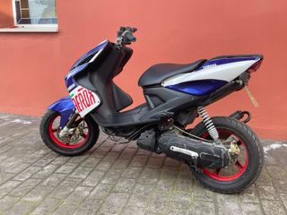 Yamaha Aerox R con Documentación