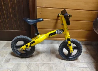 Bicicleta sin pedales CHICCO 12