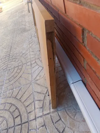 Puerta de interior maciza con hueco para cristal