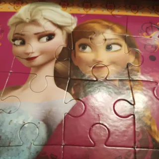 Juego de mesa TAXIMANIA y puzzle FROZEN