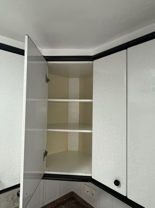 Cocina completa en buen estado –Muebles+ encimera