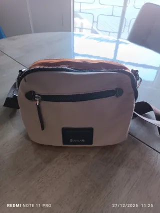 Bolso de neopreno beige y marrón