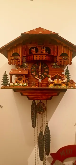 Orologio a cucù in legno