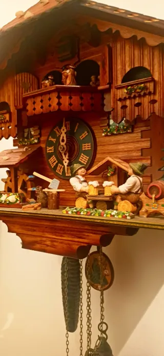 Orologio a cucù in legno