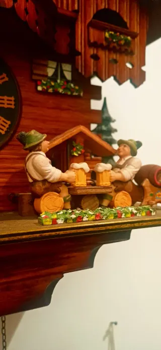 Orologio a cucù in legno