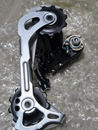 Desviador trasero Shimano Alivio