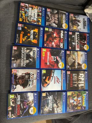 PS4 Slim Sony Negra + 2 mandos + 15 juegos