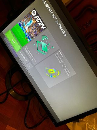 Xbox One Negra + Pantalla Asus