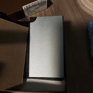 Portafoglio porta carte di credito nero