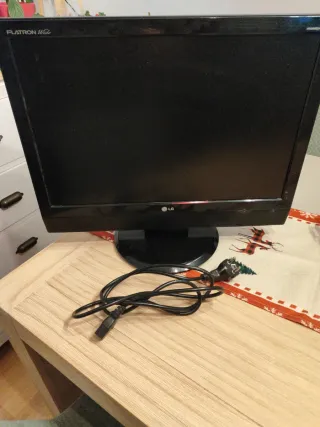 Monitor TV LG Flatron HD Ready