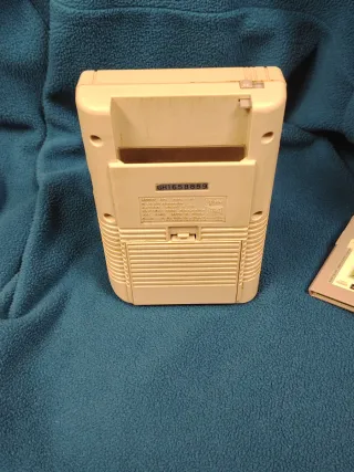 Nintendo Game Boy Beige con FIFA 96