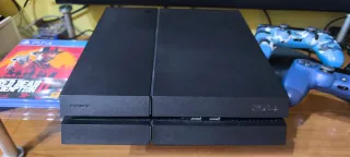 PS4 (PlayStation 4) Negra + Red Dead Redemption 2