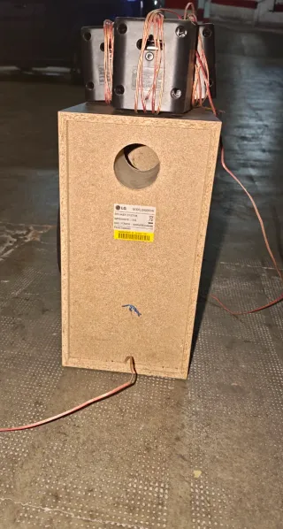 Altavoz Subwoofer LG Antiguo