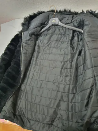 Abrigo de mujer negro