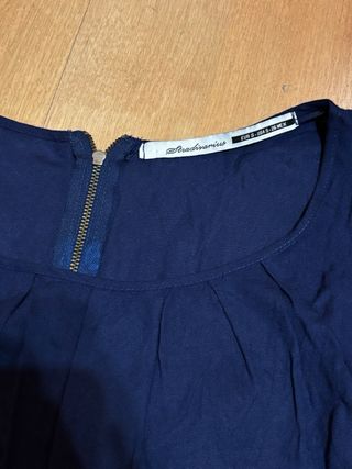 2 Camisetas tipo blusa azul marino