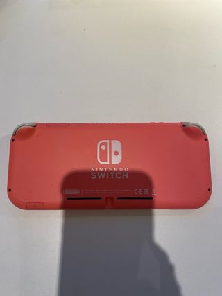 Nintendo Switch Lite edizione Animal Crossing