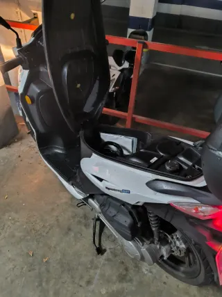 Sym SYMPHONY SR blanca