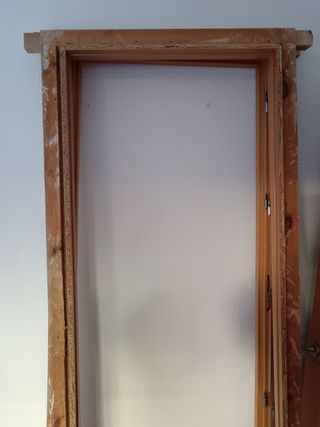 Marcos de puerta de madera