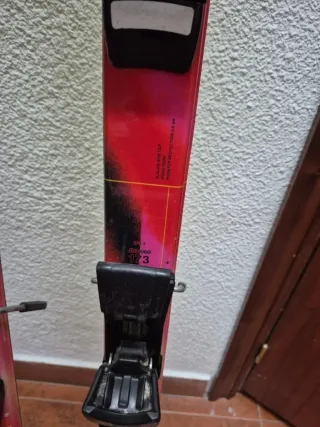 Esquís Rossignol 173 cm con Bastones