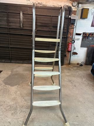 Piscina desmontable con depuradora y escalera